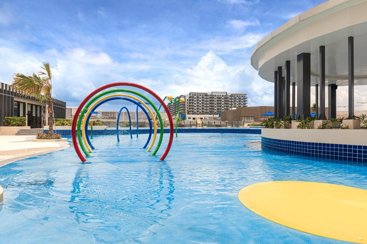 ホテル Seda Manila Bay Paranaque City エクステリア 写真